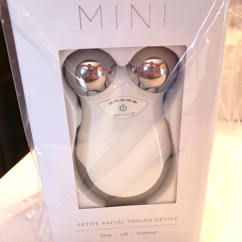 The NuFace Mini